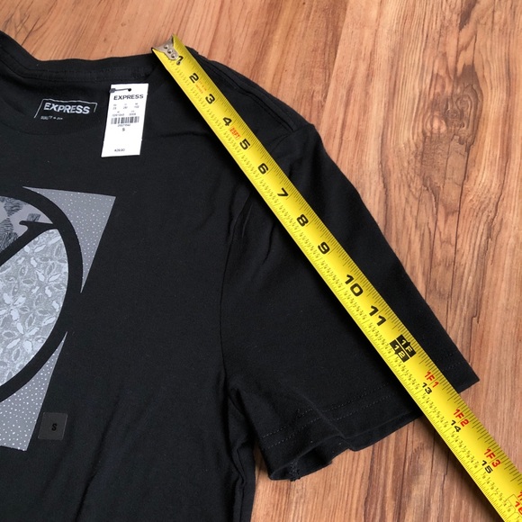 NEW EXPRESS Crewneck Tee Shirt Short Sleeve Small Black Men’s - Picture 9 of 16